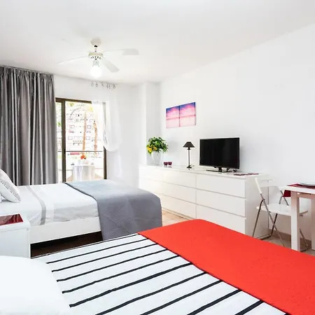 Daire Hemeras Boutique Homes - Studio With Heated Pool In Los Cristianos Los Cristianos (Tenerife)