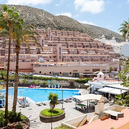 Daire Hemeras Boutique Homes - Studio With Heated Pool In Los Cristianos *